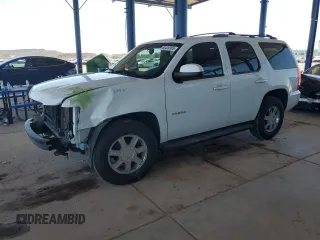 2011 Chevrolet Tahoe LS z VIN 1GNSCAE08BR116891, wystawiony jako Copart lot #63406955 z przebiegiem 174 134 mil mil oraz Szkoda całkowita • Salvage title. Historia ofert i sprzedaży dostępna na DreamBid. Obrazek 1.