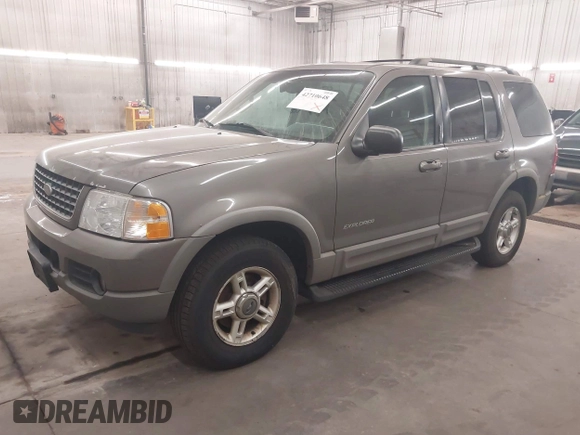 2002 Ford Explorer XLT z VIN 1FMZU73K92ZC68685, wystawiony jako IAAI lot #42710648 z przebiegiem 223 924 mil mil oraz . Historia ofert i sprzedaży dostępna na DreamBid. Obrazek 2.