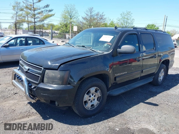2012 Chevrolet Suburban LT with VIN 1GNSCJE09CR168533, listed as a IAAI auction lot 42142325 with 250,582 mi miles. Bid and sale history available at carsss.com. Image 2.
