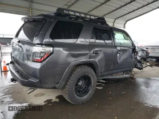 2021 Toyota 4Runner SR5 Premium with VIN JTENU5JR9M5917110, listed as a Copart auction lot 81633384 with 52,679 mi miles and Salvage title. Bid and sale history available at DreamBid. Image 3.