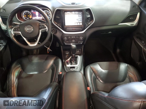 2015 Jeep Cherokee Trailhawk with VIN 1C4PJMBS2FW770370, listed as a Copart auction lot 50920795 with 170,119 mi miles and Clean Title. Bid and sale history available at carsss.com. Image 8.