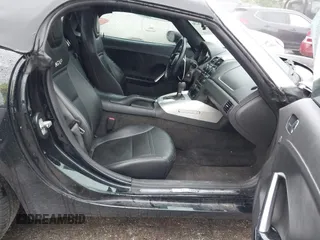 2009 Saturn Sky z VIN 1G8MN35B59Y104152, wystawiony jako IAAI lot #42308236 z przebiegiem 190 823 mil mil oraz . Historia ofert i sprzedaży dostępna na DreamBid. Obrazek 5.