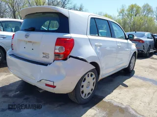 2009 Scion xD z VIN JTKKU10439J049845, wystawiony jako IAAI lot #41985066 z przebiegiem 162 439 mil mil oraz . Historia ofert i sprzedaży dostępna na DreamBid. Obrazek 4.