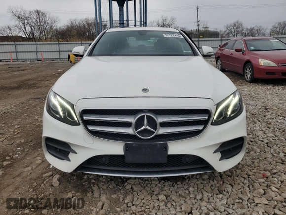 2019 Mercedes-Benz E 300 с VIN WDDZF4KB9KA524388, выставлен на аукционе Copart как лот 52723445 с пробегом 93 906 миль миль и Списание • Salvage title. История ставок и продаж доступна на DreamBid. Изображение 5.