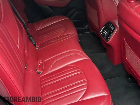 2017 Maserati Levante z VIN ZN661XUA3HX253365, wystawiony jako Copart lot #49140265 z przebiegiem 59 626 mil mil oraz Szkoda całkowita • Salvage title. Historia ofert i sprzedaży dostępna na DreamBid. Obrazek 6.