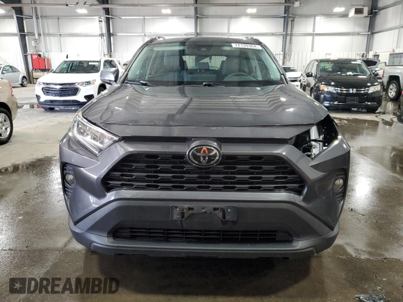 2020 Toyota RAV4 XLE with VIN 2T3P1RFVXLW119614, listed as a Copart auction lot 77139364 with 74,020 mi miles and Salvage Title. Bid and sale history available at carsss.com. Image 5.