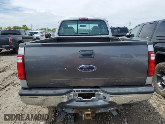 2006 Ford F-250 XL z VIN 1FTSX21556EC90337, wystawiony jako Copart lot #56307825 z przebiegiem 152 754 mil mil oraz Szkoda całkowita • Salvage title. Historia ofert i sprzedaży dostępna na DreamBid. Obrazek 6.