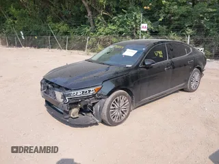 2020 Kia Cadenza Technology with VIN KNALC4J14L5220622, listed as a IAAI auction lot 39943889 with 67,468 mi miles. Bid and sale history available at carsss.com. Image 2.