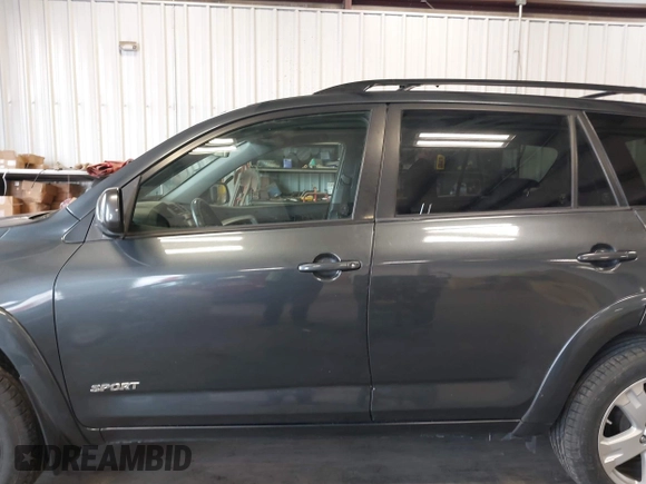 2006 Toyota RAV4 Sport with VIN JTMBK32V366005745, listed as a IAAI auction lot 41841697 with 104,675 mi miles. Bid and sale history available at carsss.com. Image 14.