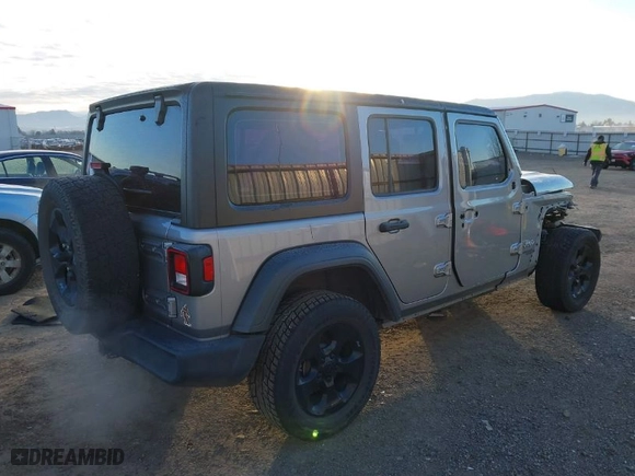 2018 Jeep Wrangler Unlimited Sport S with VIN 1C4HJXDG1JW183052, listed as a IAAI auction lot 41372557 with 56,076 mi miles. Bid and sale history available at carsss.com. Image 4.