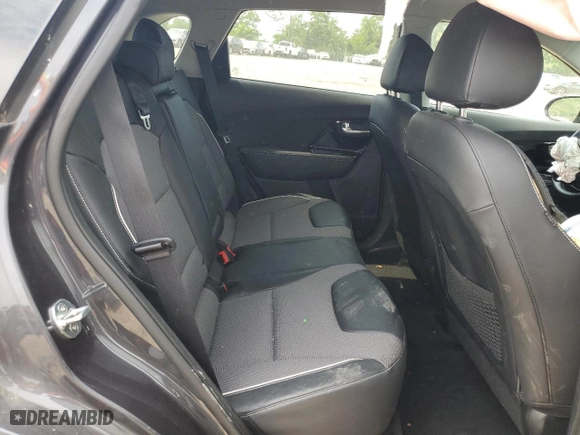 2020 Kia Niro EV EX with VIN KNDCC3LG1L5040190, listed as a Copart auction lot 61534084 with 33,064 mi miles and Salvage Title. Bid and sale history available at carsss.com. Image 11.