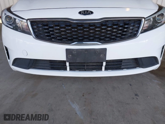 2017 Kia Forte LX with VIN 3KPFK4A7XHE045344, listed as a IAAI auction lot 41542757 with 201,944 mi miles. Bid and sale history available at carsss.com. Image 20.