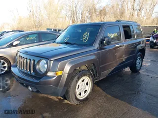 2015 Jeep Patriot Altitude Edition with VIN 1C4NJPBA6FD236316, listed as a IAAI auction lot 41820078 with 107,247 mi miles. Bid and sale history available at carsss.com. Image 18.