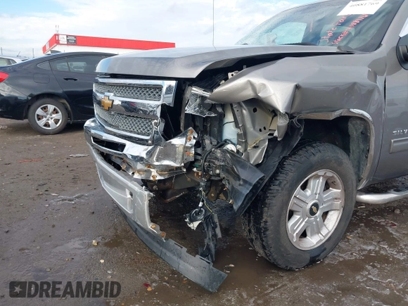 2013 Chevrolet Silverado 1500 LT with VIN 3GCPKSE70DG232285, listed as a IAAI auction lot 40881769 with 110,837 mi miles and . Bid and sale history available at DreamBid. Image 6.