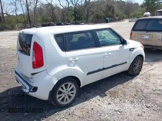 2013 Kia Soul with VIN KNDJT2A55D7538577, listed as a IAAI auction lot 41840154 with 116,548 mi miles. Bid and sale history available at carsss.com. Image 4.