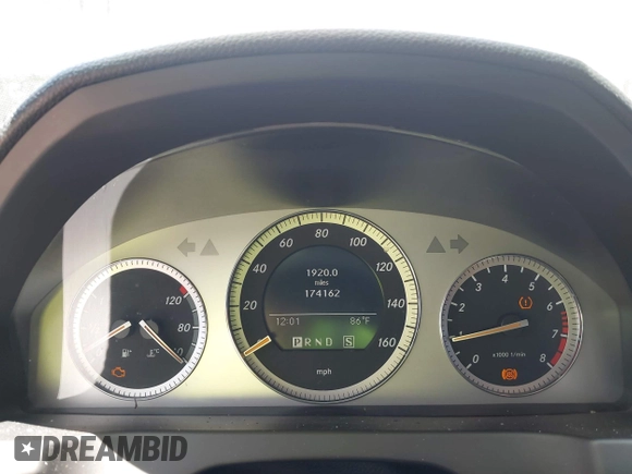 2008 Mercedes-Benz C 300 Sport with VIN WDDGF81X08F117289, listed as a IAAI auction lot 42564147 with 174,162 mi miles and . Bid and sale history available at DreamBid. Image 7.