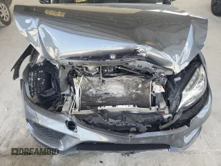 2016 Mercedes-Benz C 450 AMG z VIN 55SWF6EB8GU116241, wystawiony jako Copart lot #56943085 z przebiegiem 106 307 mil mil oraz Szkoda całkowita • Salvage title. Historia ofert i sprzedaży dostępna na DreamBid. Obrazek 11.