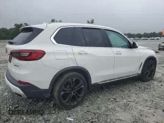 2019 BMW X5 xDrive40i z VIN 5UXCR6C56KLL40086, wystawiony jako Copart lot #58301335 z przebiegiem Nie podano mil oraz Szkoda całkowita • Salvage title. Historia ofert i sprzedaży dostępna na DreamBid. Obrazek 3.