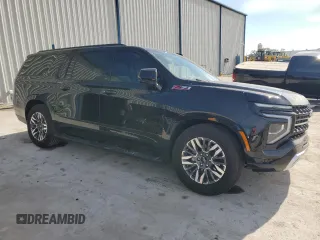 2025 Chevrolet Suburban Z71 z VIN 1GNS6DRD5SR178769, wystawiony jako Copart lot #48332075 z przebiegiem 1 117 mil mil oraz Szkoda całkowita • Salvage title. Historia ofert i sprzedaży dostępna na DreamBid. Obrazek 4.