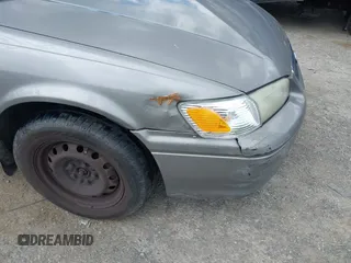 2001 Toyota Camry CE z VIN 4T1BG22K31U069222, wystawiony jako IAAI lot #42346667 z przebiegiem 197 423 mil mil oraz . Historia ofert i sprzedaży dostępna na DreamBid. Obrazek 6.