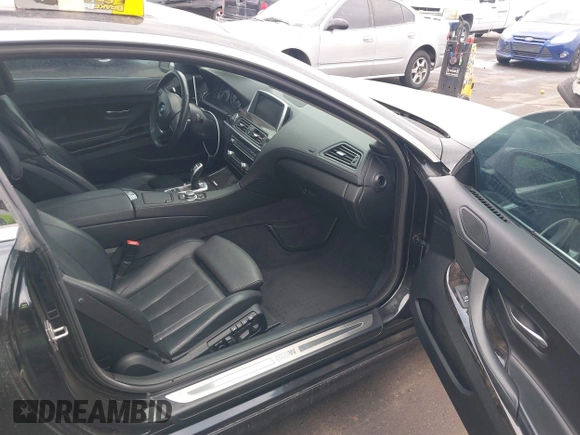 2012 BMW 6 Series 650i with VIN WBALX3C57CDV77359, listed as a IAAI auction lot 41443966 with 64,500 mi miles. Bid and sale history available at carsss.com. Image 5.