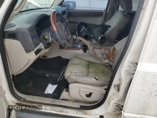 2006 Jeep Commander Limited z VIN 1J8HH58N76C355045, wystawiony jako Copart lot #83713554 z przebiegiem Nie podano mil oraz Czysty tytuł • Clean title. Historia ofert i sprzedaży dostępna na DreamBid. Obrazek 7.
