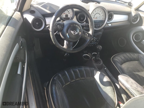 2013 MINI Cooper Hardtop with VIN WMWSU3C57DT547046, listed as a Copart auction lot 42758265 with 152,830 mi miles and Clean Title. Bid and sale history available at carsss.com. Image 8.