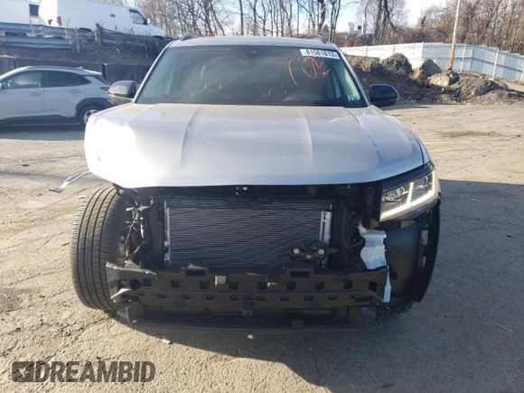 2023 Volkswagen Atlas SEL R-Line Black with VIN 1V2SR2CA6PC525263, listed as a Copart auction lot 45069844 with 6,855 mi miles and Salvage title. Bid and sale history available at DreamBid. Image 5.