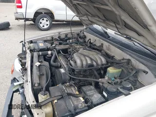 1998 Toyota 4Runner SR5 z VIN JT3GN86RXW0059946, wystawiony jako IAAI lot #41843789 z przebiegiem 293 069 mil mil oraz . Historia ofert i sprzedaży dostępna na DreamBid. Obrazek 10.