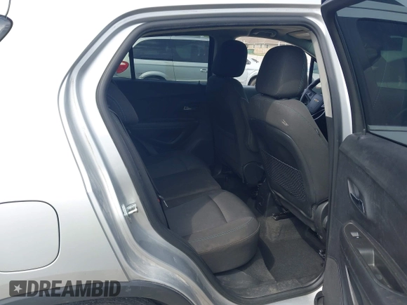 2015 Chevrolet Trax LT with VIN KL7CJRSB2FB171503, listed as a IAAI auction lot 41935289 with 115,880 mi miles and . Bid and sale history available at carsss.com. Image 8.