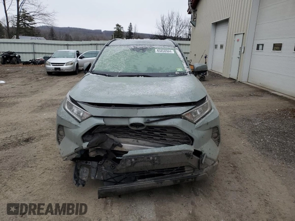 2020 Toyota RAV4 XLE with VIN JTMP1RFV4LD048990, listed as a Copart auction lot 85850564 with 122,230 mi miles and Salvage Title. Bid and sale history available at carsss.com. Image 5.