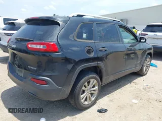 2015 Jeep Cherokee Sport z VIN 1C4PJLAB6FW608026, wystawiony jako IAAI lot #42282284 z przebiegiem Nie podano mil oraz . Historia ofert i sprzedaży dostępna na DreamBid. Obrazek 4.
