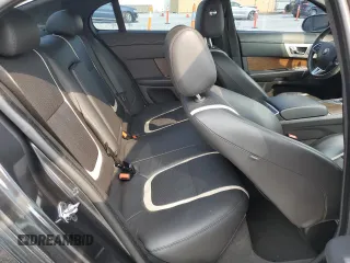2015 Jaguar XF Portfolio z VIN SAJWJ0FFXF8U53055, wystawiony jako Copart lot #59960205 z przebiegiem 53 476 mil mil oraz Czysty tytuł • Clean title. Historia ofert i sprzedaży dostępna na DreamBid. Obrazek 10.