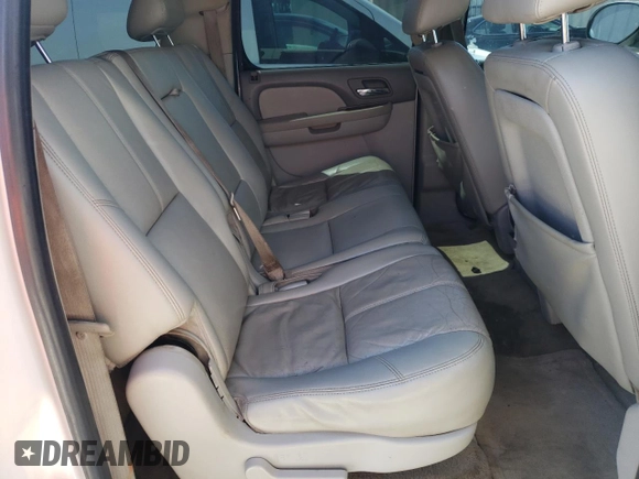 2010 Chevrolet Suburban LT with VIN 1GNUCJE00AR194783, listed as a Copart auction lot 48862905 with 397,952 mi miles and Salvage Title. Bid and sale history available at carsss.com. Image 12.
