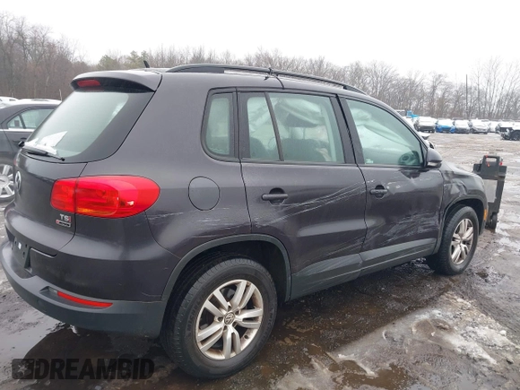 2016 Volkswagen Tiguan R-Line with VIN WVGBV7AX8GW592927, listed as a IAAI auction lot 41521533 with 79,563 mi miles and . Bid and sale history available at DreamBid. Image 17.