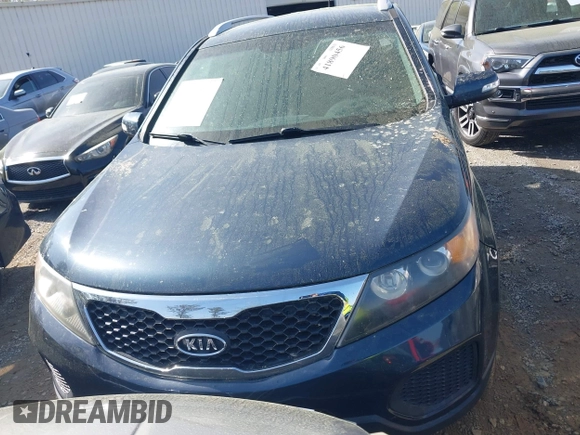 2011 Kia Sorento LX with VIN 5XYKT4A22BG123397, listed as a IAAI auction lot 41890456 with 173,669 mi miles. Bid and sale history available at carsss.com. Image 12.