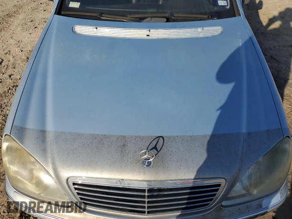 2002 Mercedes-Benz S-Class 5.0L with VIN WDBNG75J62A260782, listed as a Copart auction lot 46911845 with 226,052 mi miles and Salvage Title. Bid and sale history available at carsss.com. Image 11.