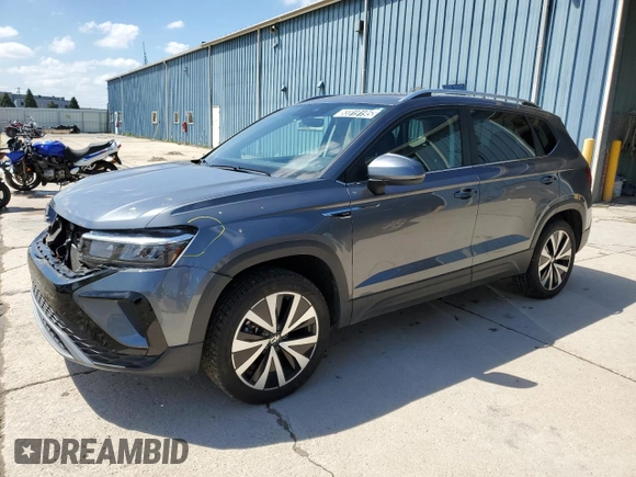 2024 Volkswagen Taos SE z VIN 3VVSX7B20RM012706, wystawiony jako Copart lot #55919195 z przebiegiem 47 610 mil mil oraz Tytuł czysty. Historia ofert i sprzedaży dostępna na DreamBid. Obrazek 1.
