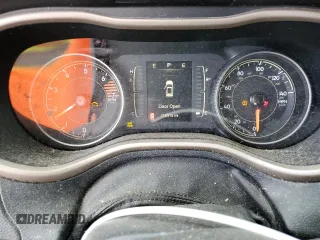 2016 Jeep Cherokee Sport z VIN 1C4PJMAB9GW175812, wystawiony jako Copart lot #58007925 z przebiegiem 118 315 mil mil oraz Szkoda całkowita • Salvage title. Historia ofert i sprzedaży dostępna na DreamBid. Obrazek 9.