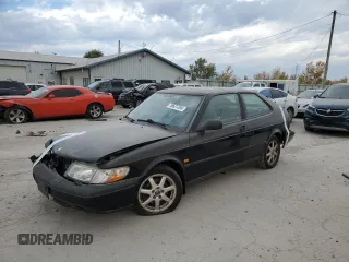 1995 Saab 900 z VIN YS3DD35B4S2000424, wystawiony jako Copart lot #76621704 z przebiegiem 193 043 mil mil oraz Szkody całkowita. Historia ofert i sprzedaży dostępna na DreamBid. Obrazek 1.
