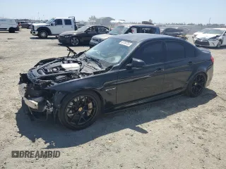 2015 BMW M3 z VIN WBS3C9C50FJ276092, wystawiony jako Copart lot #60759755 z przebiegiem Nie podano mil oraz Czysty tytuł • Clean title. Historia ofert i sprzedaży dostępna na DreamBid. Obrazek 1.