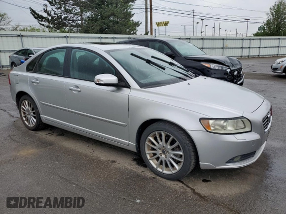 2009 Volvo S40 2.4L with VIN YV1MS382592447793, listed as a Copart auction lot 54579445 with 63,031 mi miles and Clean Title. Bid and sale history available at carsss.com. Image 4.