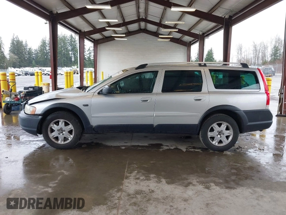 2006 Volvo XC70 with VIN YV4SZ592X61210458, listed as a IAAI auction lot 41663456 with 179,475 mi miles. Bid and sale history available at carsss.com. Image 14.