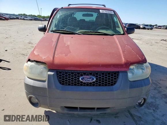 2005 Ford Escape XLT z VIN 1FMYU93185KE31449, wystawiony jako Copart lot #57763225 z przebiegiem 249 819 mil mil oraz Szkoda całkowita • Salvage title. Historia ofert i sprzedaży dostępna na DreamBid. Obrazek 5.