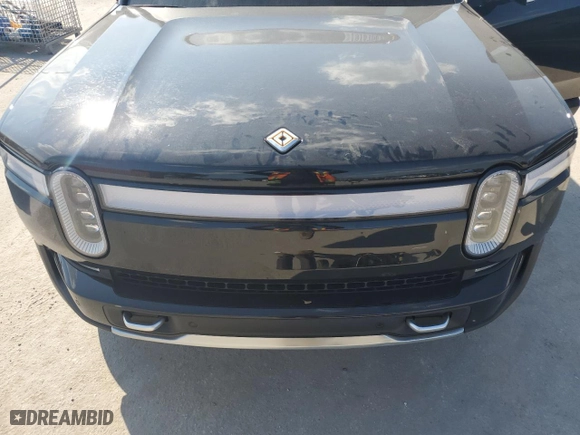 2023 Rivian R1S Adventure with VIN 7PDSGABA7PN027606, listed as a Copart auction lot 73747964 with 0 mi miles and Non Repairable. Bid and sale history available at carsss.com. Image 7.