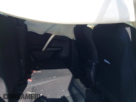 2018 Toyota RAV4 LE с VIN JTMBFREV7JJ745887, выставлен на аукционе IAAI как лот 42526629 с пробегом 74 149 миль миль и . История ставок и продаж доступна на DreamBid. Изображение 8.