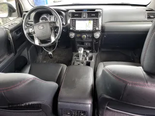 2023 Toyota 4Runner TRD Off Road Premium z VIN JTERU5JR8P6100209, wystawiony jako Copart lot #61629095 z przebiegiem 17 031 mil mil oraz Szkoda całkowita • Salvage title. Historia ofert i sprzedaży dostępna na DreamBid. Obrazek 8.