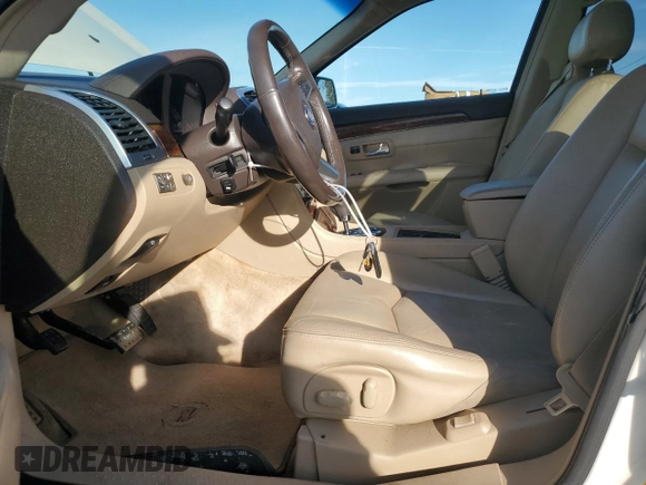 2009 Cadillac SRX RWD z VIN 1GYEE637590113453, wystawiony jako Copart lot #42596675 z przebiegiem 115 118 mil mil oraz Szkoda całkowita • Salvage title. Historia ofert i sprzedaży dostępna na DreamBid. Obrazek 7.