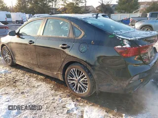 2023 Kia Forte GT-Line z VIN 3KPF54AD2PE534865, wystawiony jako IAAI lot #41417713 z przebiegiem 24 074 mil mil oraz . Historia ofert i sprzedaży dostępna na DreamBid. Obrazek 3.