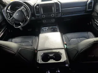 2020 Ford Expedition Max Limited z VIN 1FMJK2AT9LEA21564, wystawiony jako Copart lot #57528845 z przebiegiem 216 892 mil mil oraz Szkoda całkowita • Salvage title. Historia ofert i sprzedaży dostępna na DreamBid. Obrazek 8.